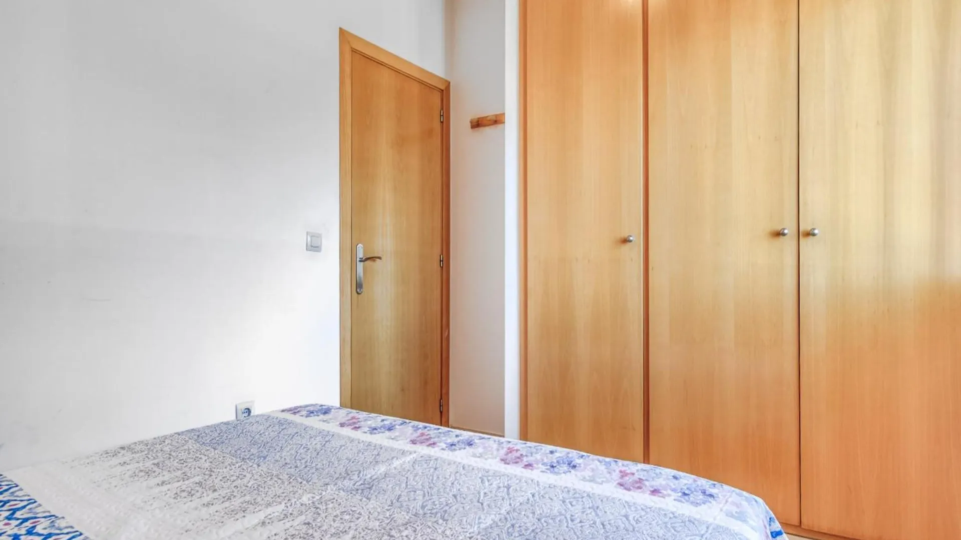 Apartment With View Roses 0*,  Spagna