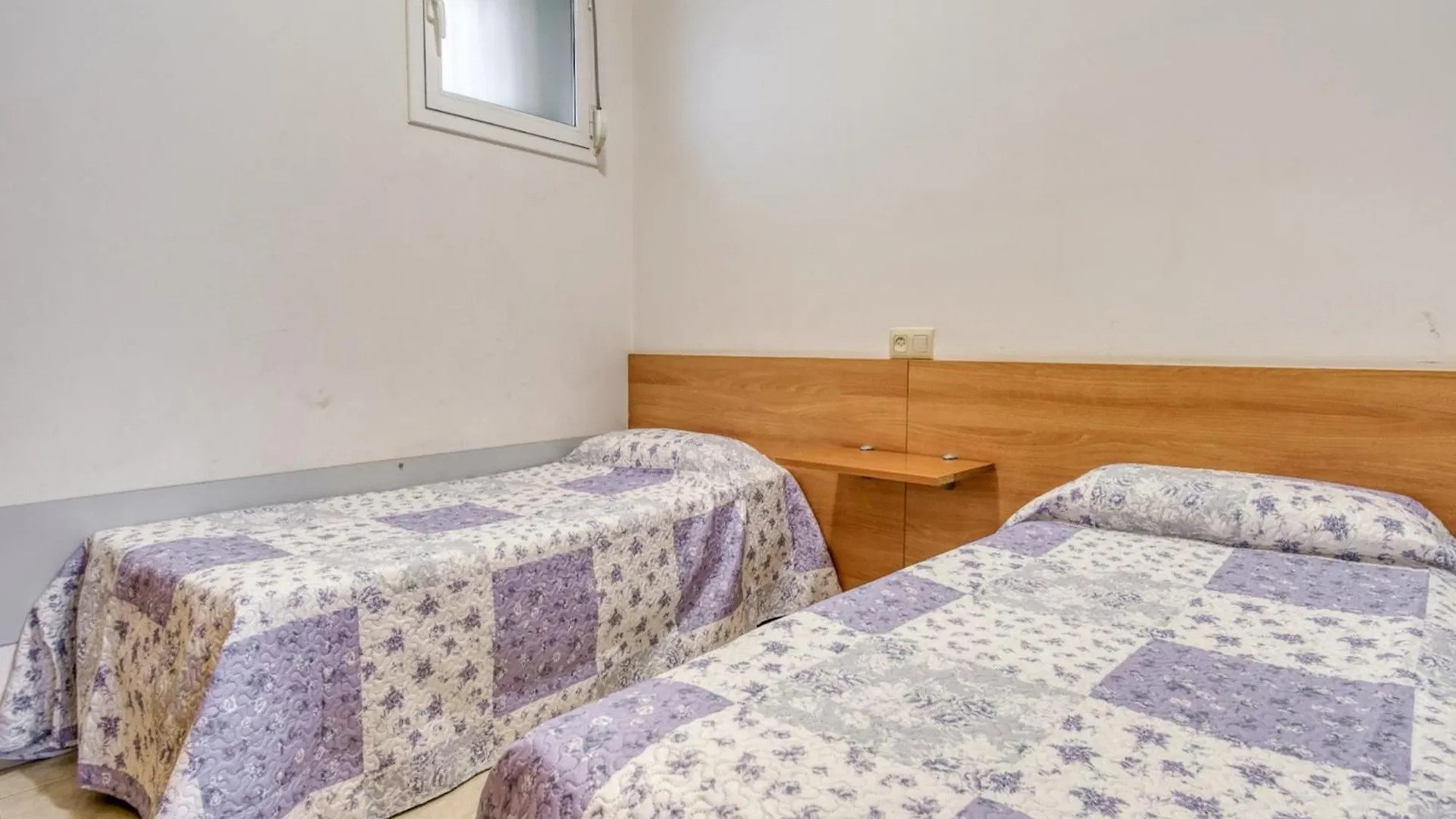 Apartment With View Roses Spanje